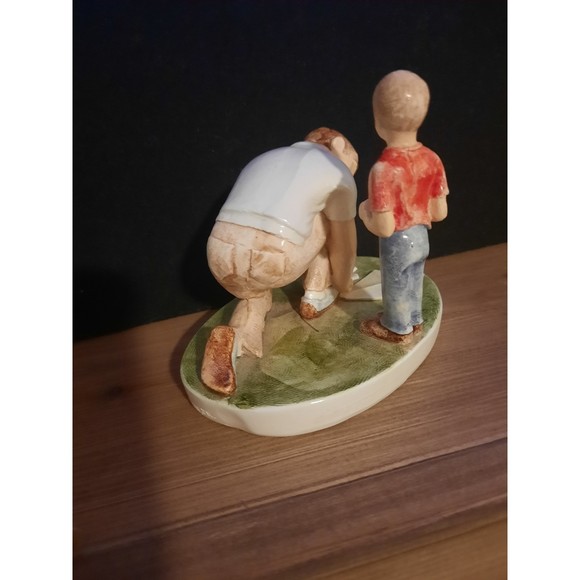 Sebastian Miniatures "First Kite" Signed - Picture 7 of 10